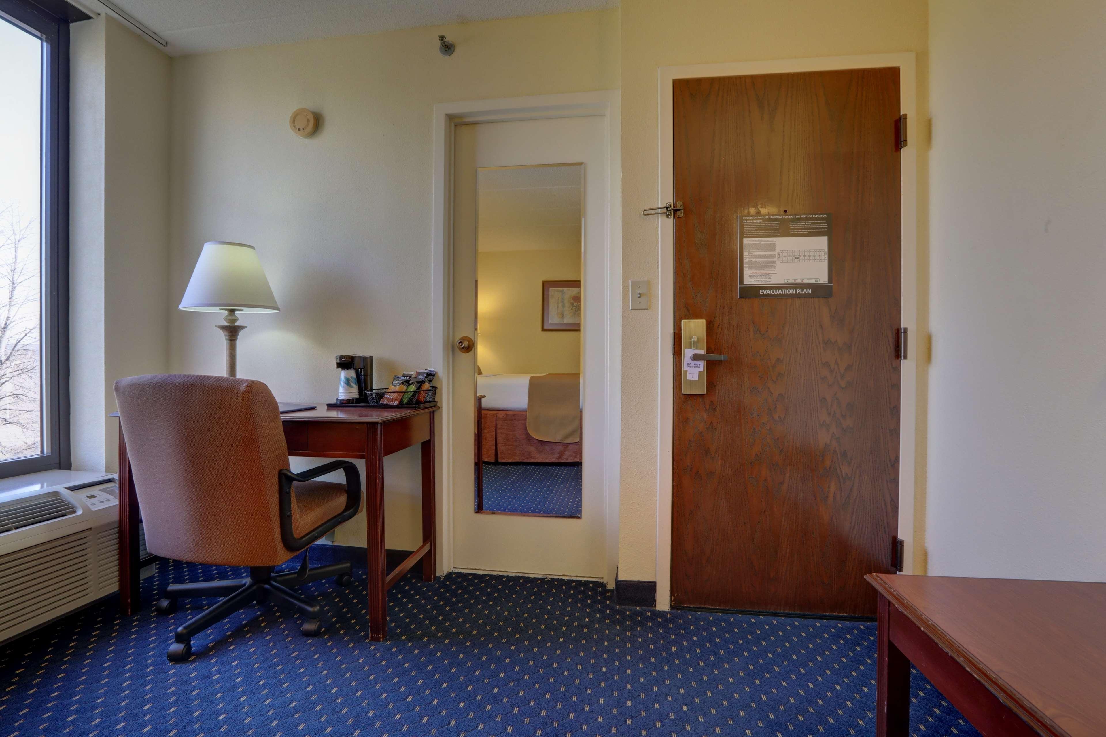 Best Western Plus North Odessa Inn & Suites Zewnętrze zdjęcie